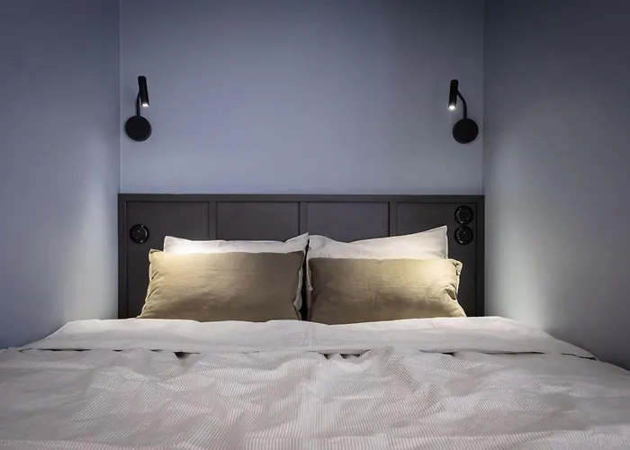City Center Apartment 81 - Properunit